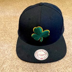 Mitchell and Ness lucky clover SnapBack.